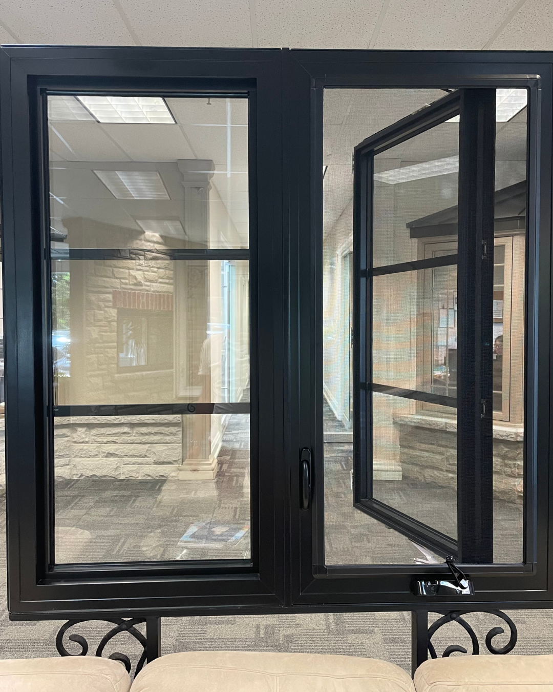 Casement windows Toronto — modern vinyl window installations for homes across the GTA, combining energy efficiency, style, and durability.